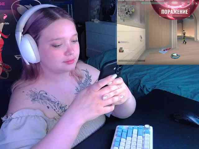 AlinaAdams webcam