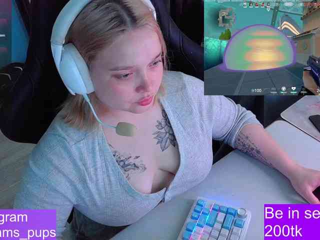 AlinaAdams webcam