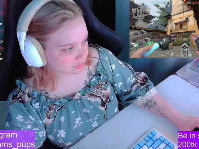 AlinaAdams webcam