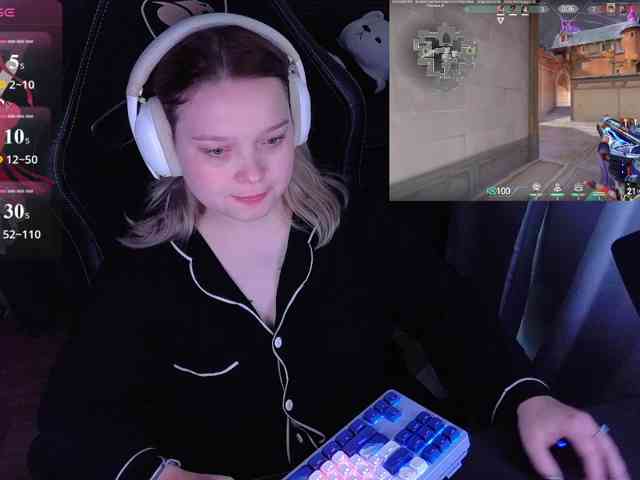 AlinaAdams webcam
