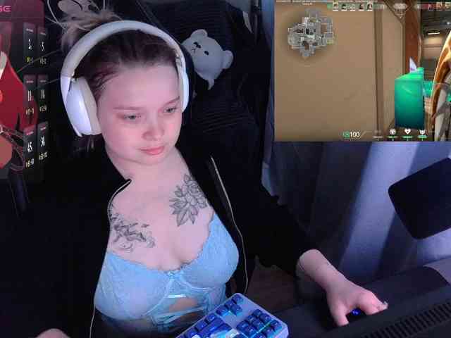 AlinaAdams webcam