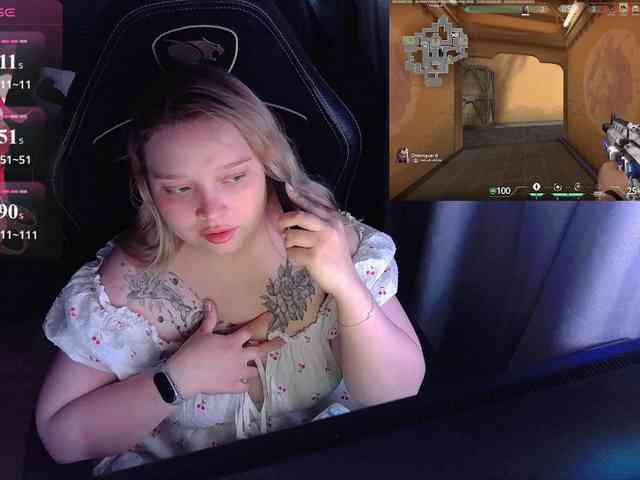 AlinaAdams webcam