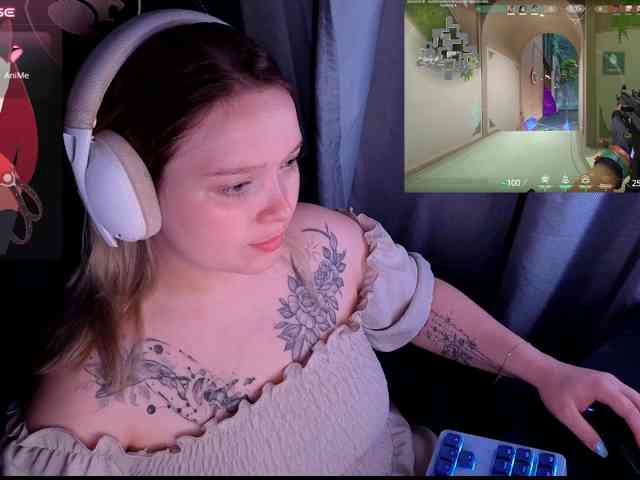AlinaAdams AlinaAdams
