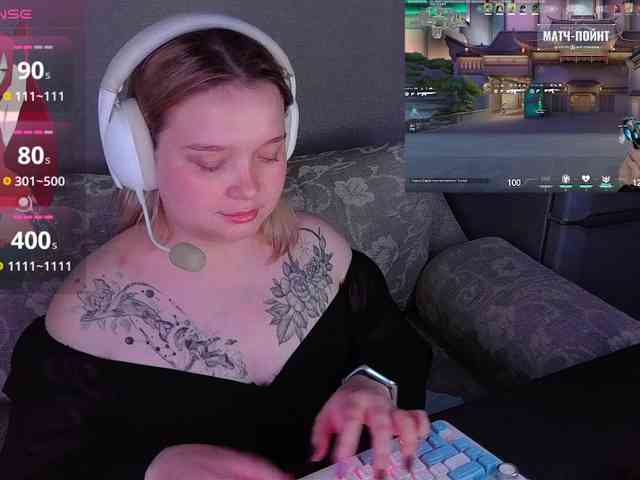 AlinaAdams webcam
