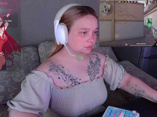 AlinaAdams webcam