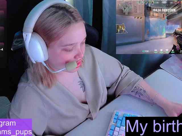 AlinaAdams webcam