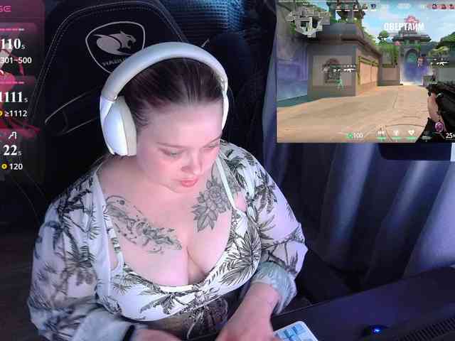 AlinaAdams webcam