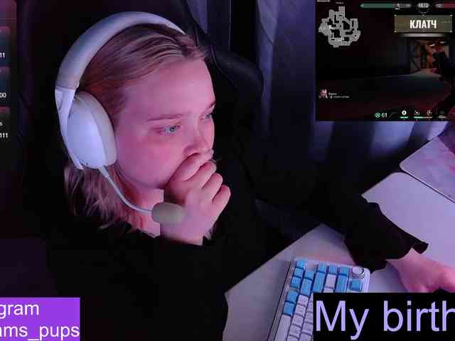 AlinaAdams webcam