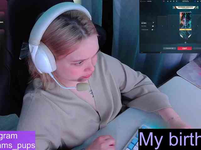 AlinaAdams webcam