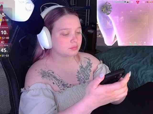 AlinaAdams webcam