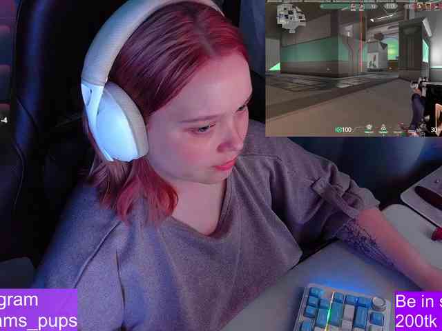 AlinaAdams webcam