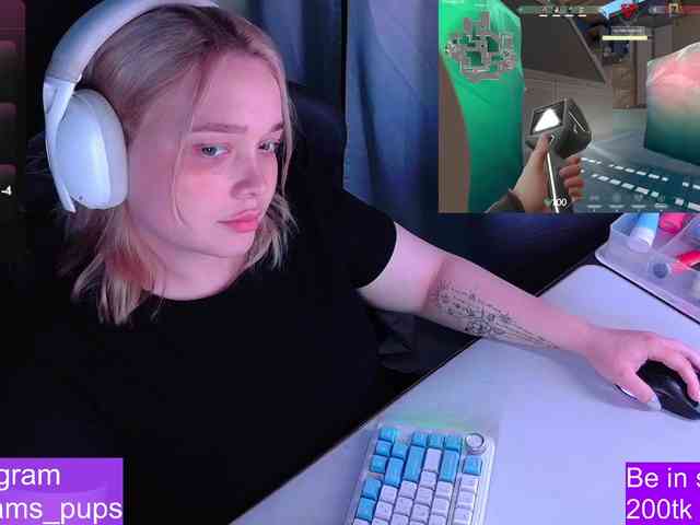 AlinaAdams webcam