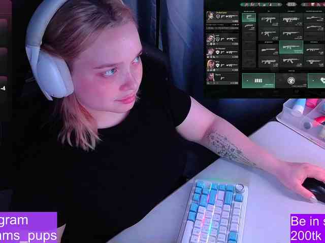 AlinaAdams webcam