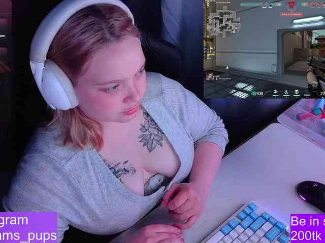AlinaAdams webcam