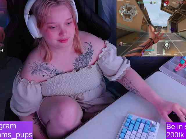 AlinaAdams webcam