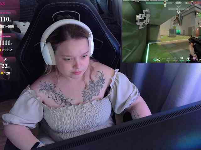 AlinaAdams webcam