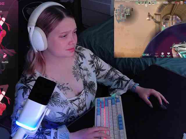 AlinaAdams webcam
