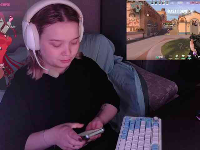 AlinaAdams webcam