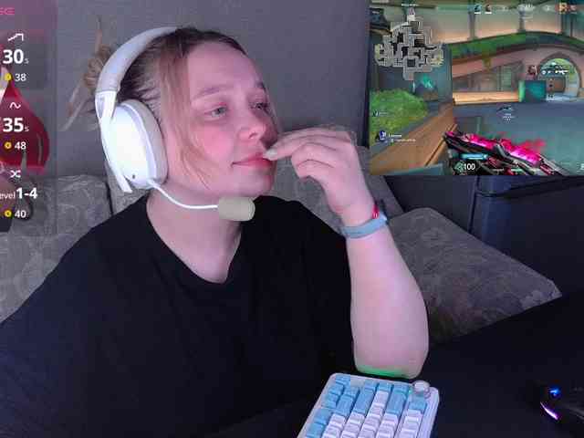 AlinaAdams webcam