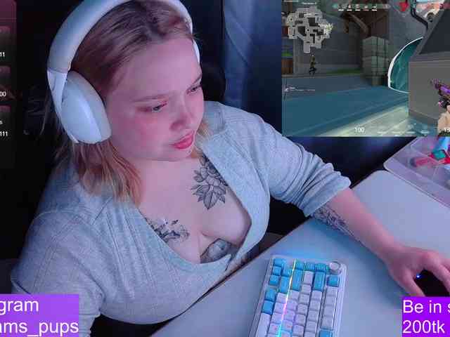 AlinaAdams webcam