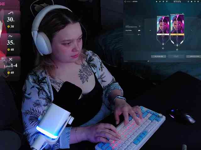 AlinaAdams webcam