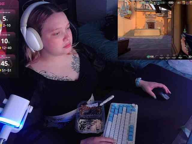 AlinaAdams webcam