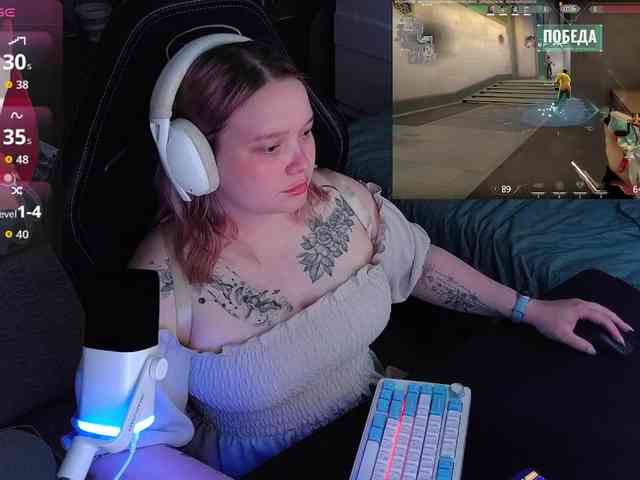 AlinaAdams webcam