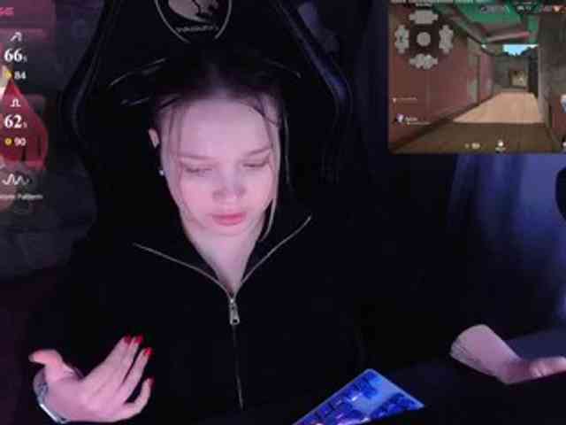AlinaAdams webcam