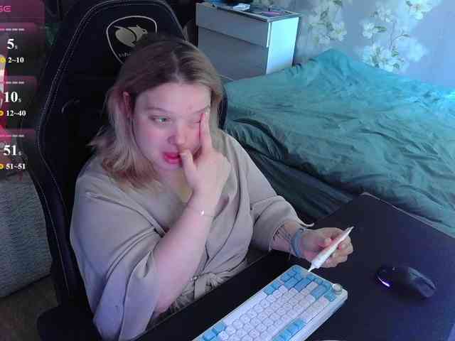 AlinaAdams webcam
