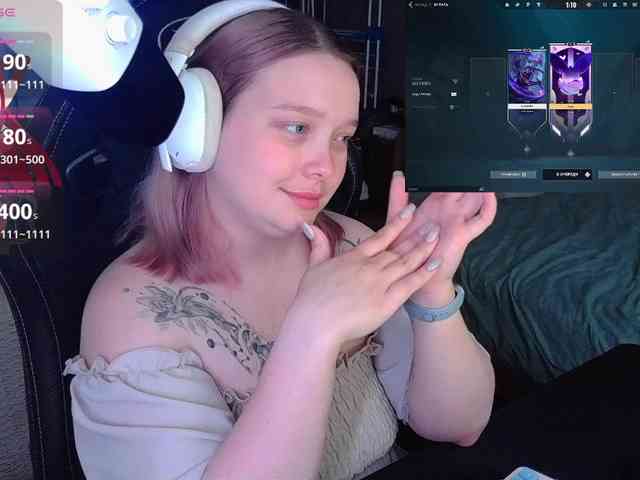 AlinaAdams webcam