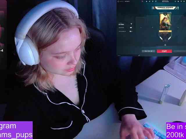 AlinaAdams webcam