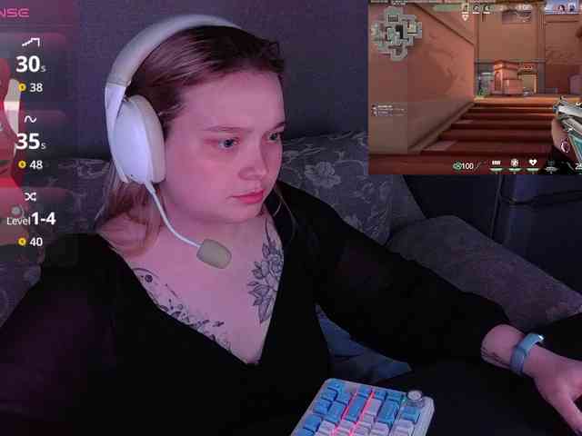 AlinaAdams webcam