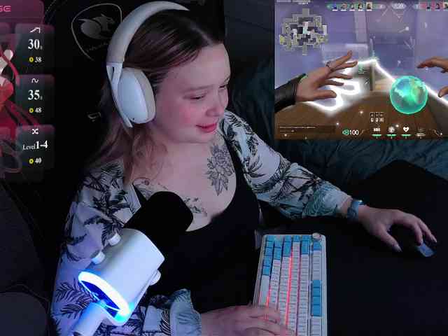 AlinaAdams webcam