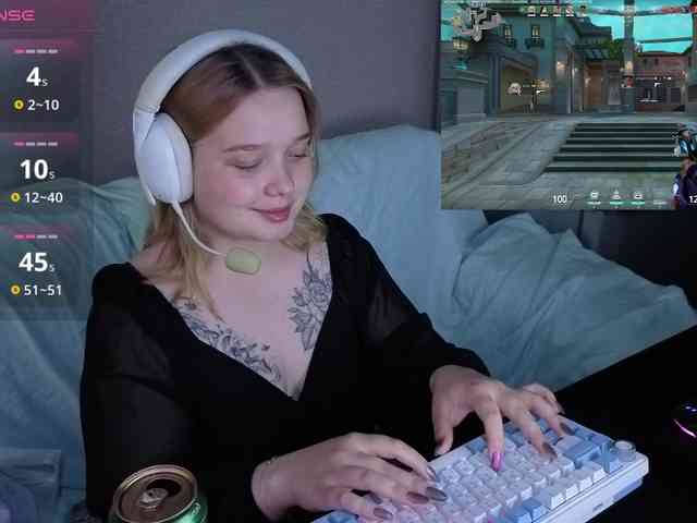 AlinaAdams webcam