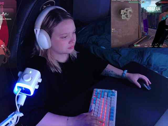 AlinaAdams webcam