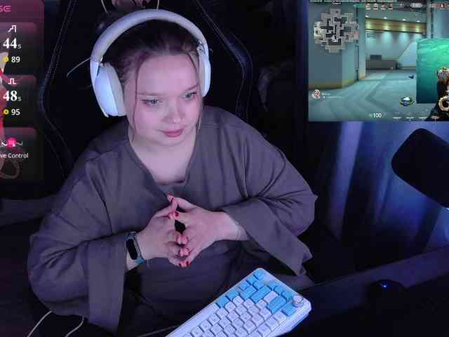 AlinaAdams