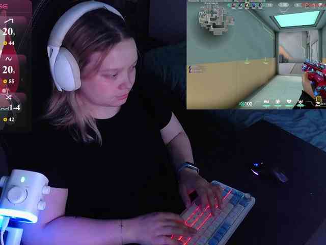 AlinaAdams webcam