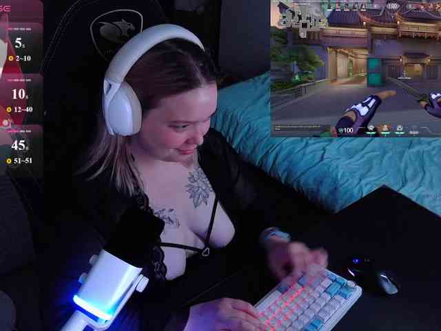 AlinaAdams webcam