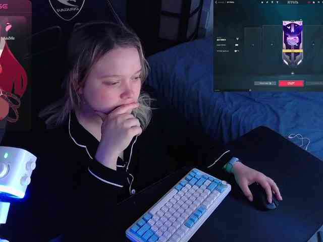 AlinaAdams Live Webcam on BongaCams