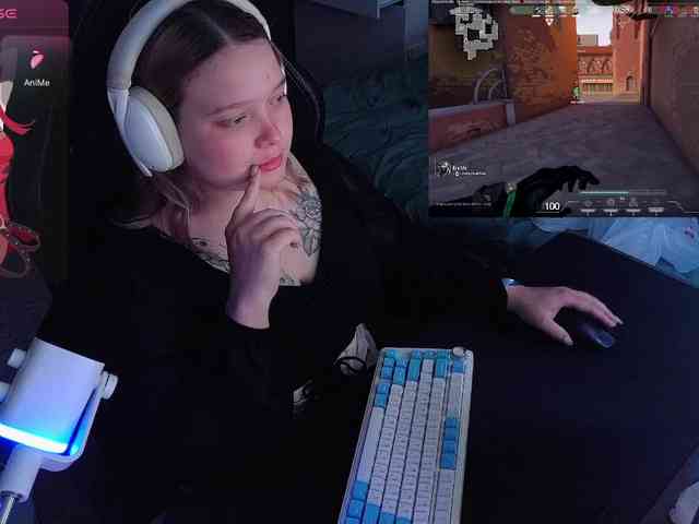 AlinaAdams webcam