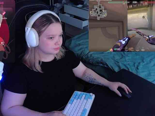 AlinaAdams webcam