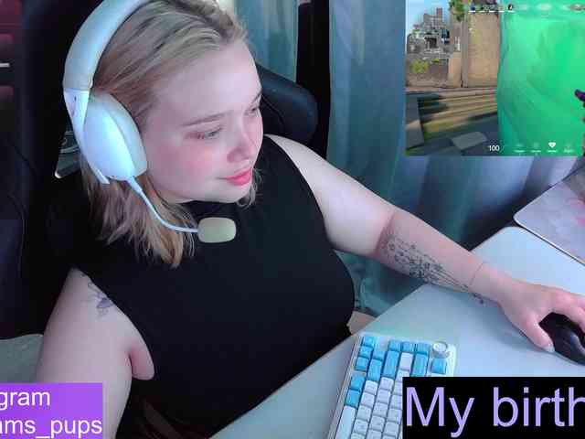 AlinaAdams AlinaAdams