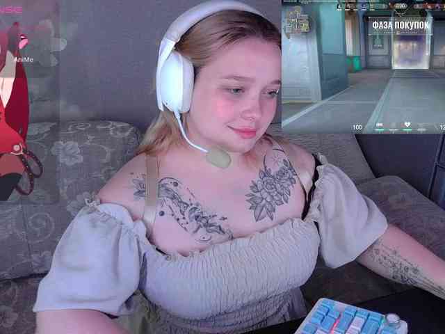 AlinaAdams webcam