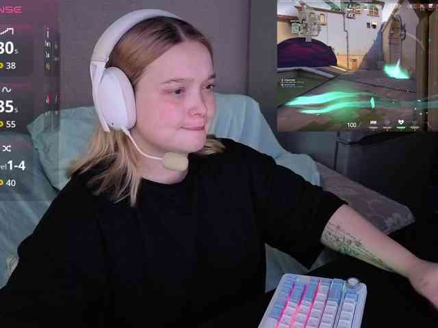 AlinaAdams webcam