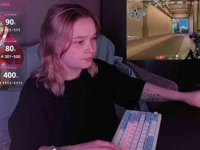 AlinaAdams webcam