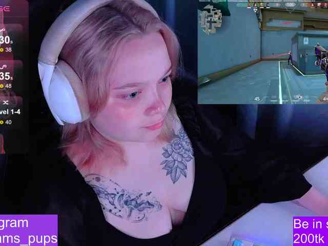 AlinaAdams webcam