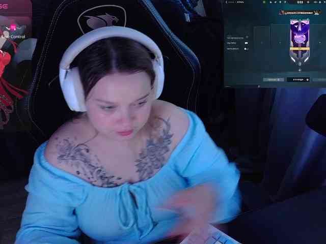 AlinaAdams webcam