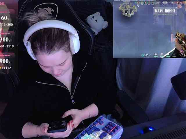AlinaAdams webcam