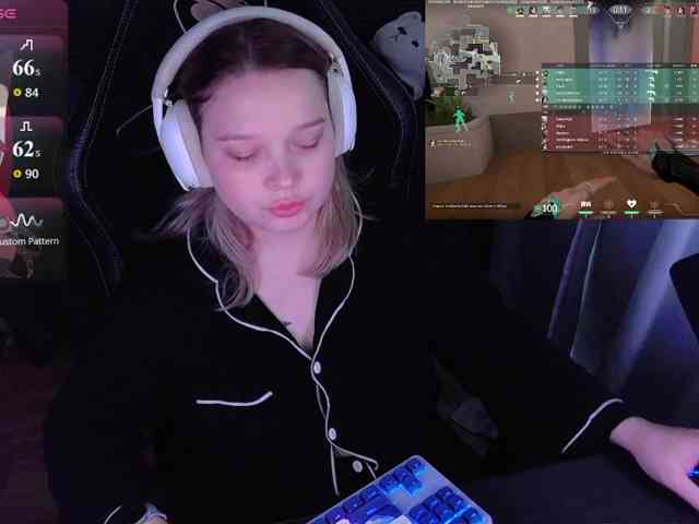 AlinaAdams AlinaAdams