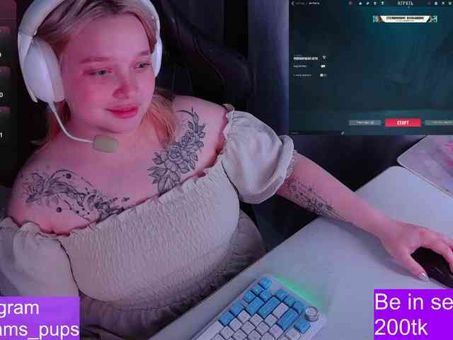 AlinaAdams webcam
